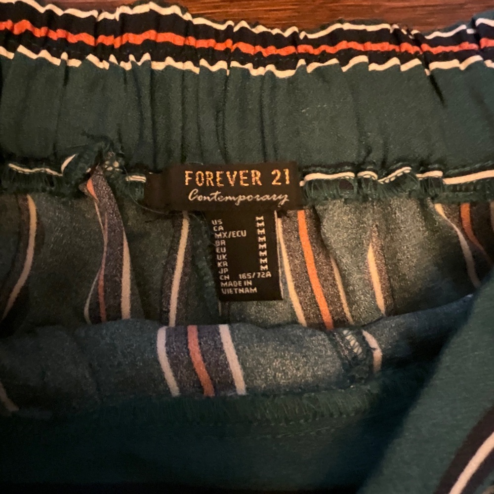 Forever 21 medium flowy striped belted pants